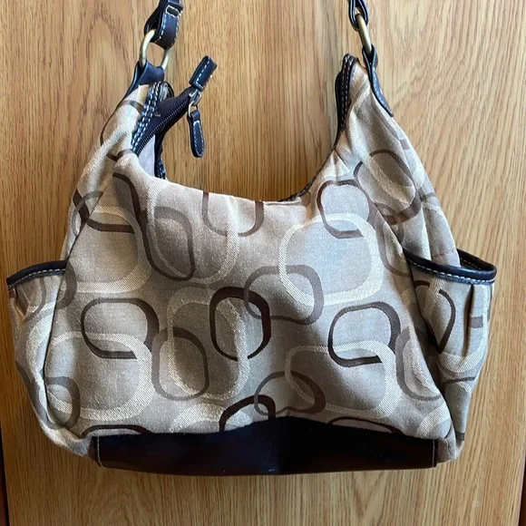 Women’s Handbag - Picture 7 of 8